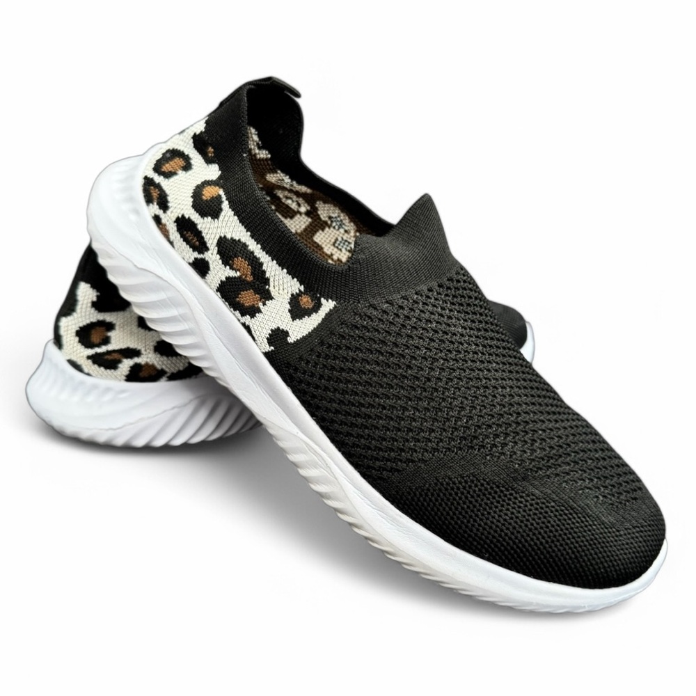 *SOLD* Women's Black Knitted Leopard Print Slip-On Fashion Sneakers Size 42 (10)